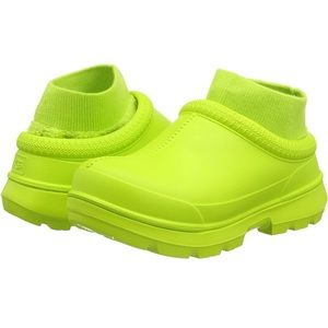 UGG women’s Tasman . Waterproof. Removable socks.